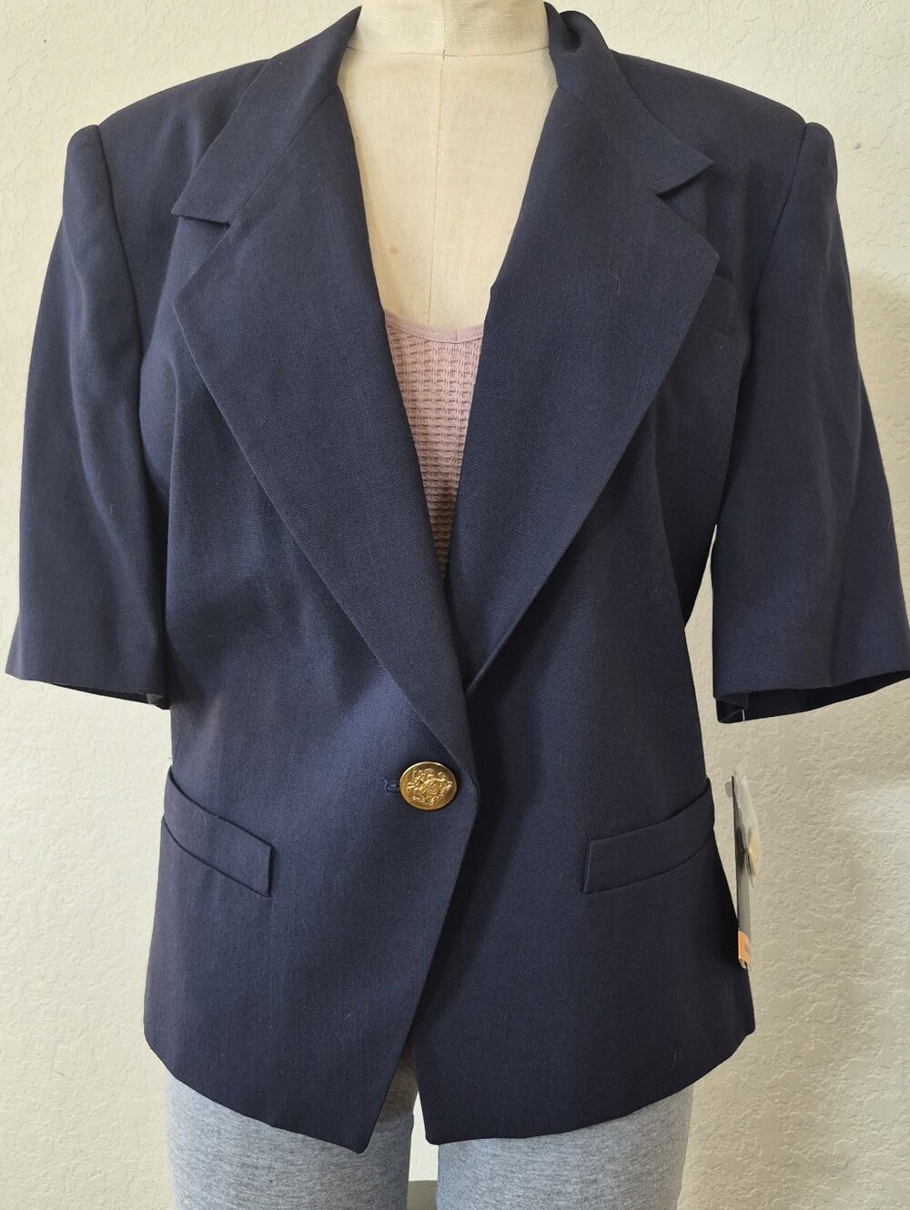 Gilmor Vtg. Large Medallion One Button, Short Sleeve Blazer Sz Tag 16